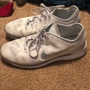 Nike tennis shoes